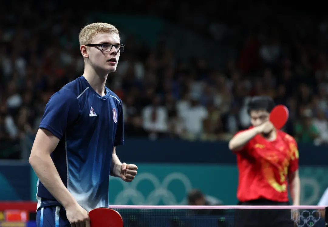 与新垣比菜 与新垣比菜